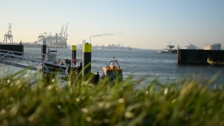 Free Background Video Stock Footage, Ship, Vessel, Container Ship, Cargo Ship, Water